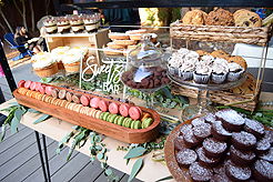 A GARDEN WEDDING RECEPTION